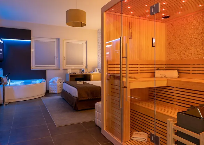 Отель Torre Del Sud 4*